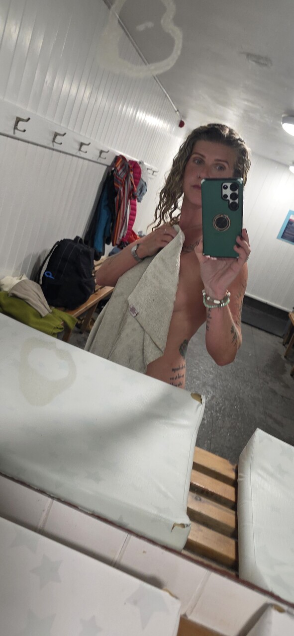 chloe_42